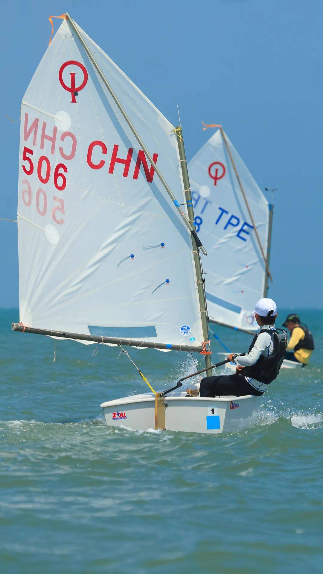 包含海域巡航帆船大赛，海上风云的速度比拼的词条