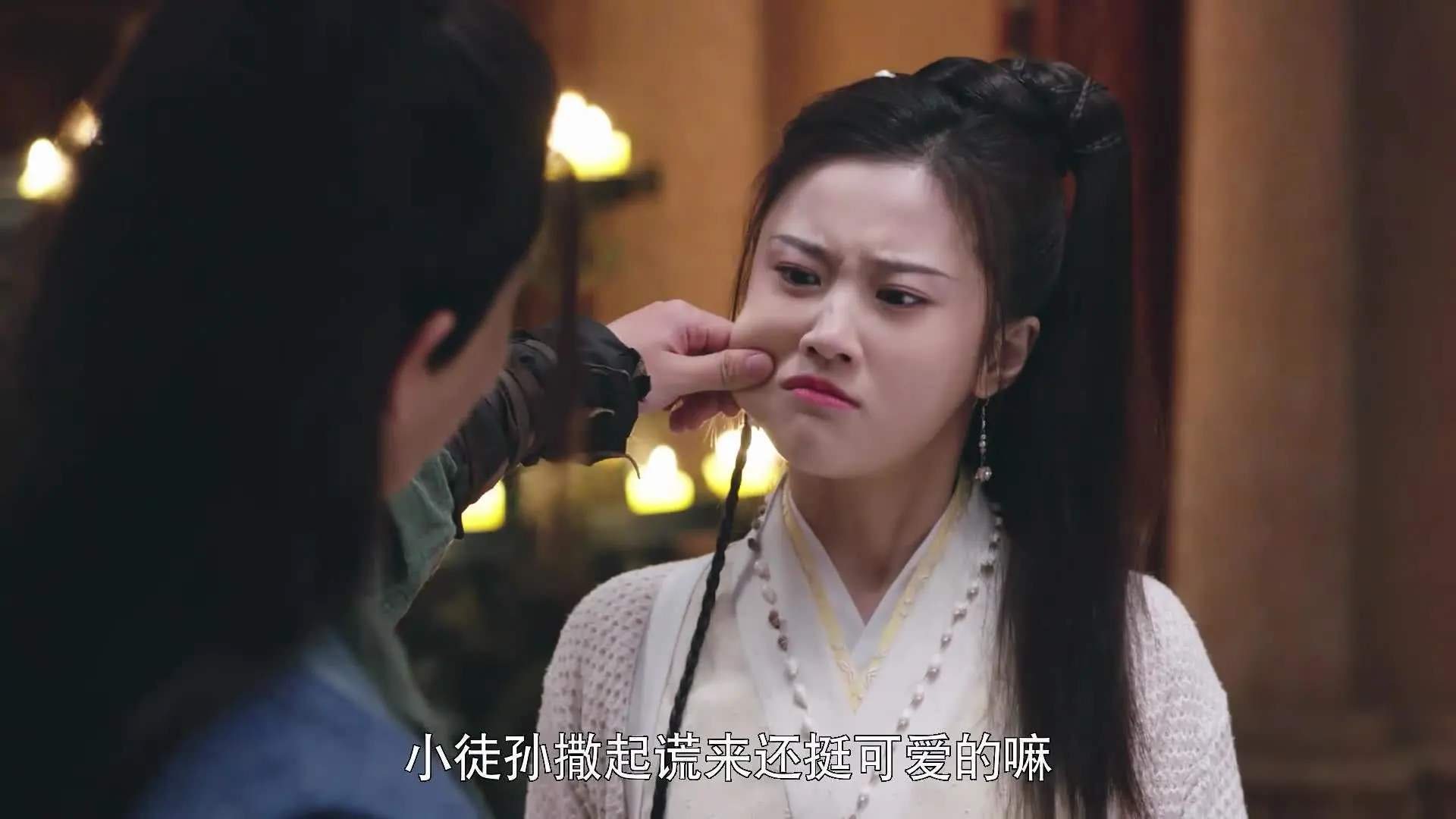 _专业解说员：用镜头讲述比赛背后的故事_，比赛解说技巧