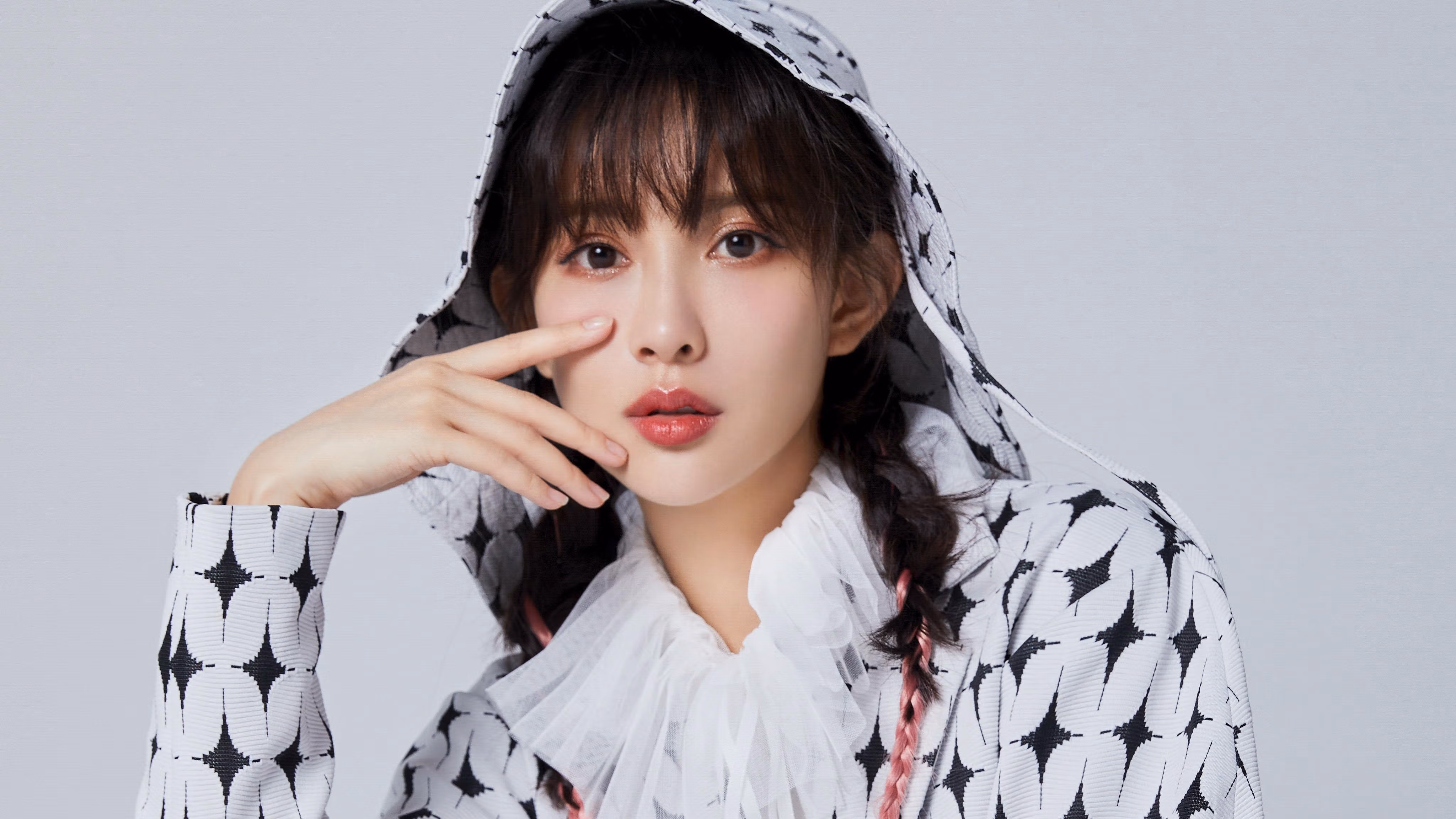 高山徒步环线赛，探索最壮丽的自然风光，高山徒步活动注意事项