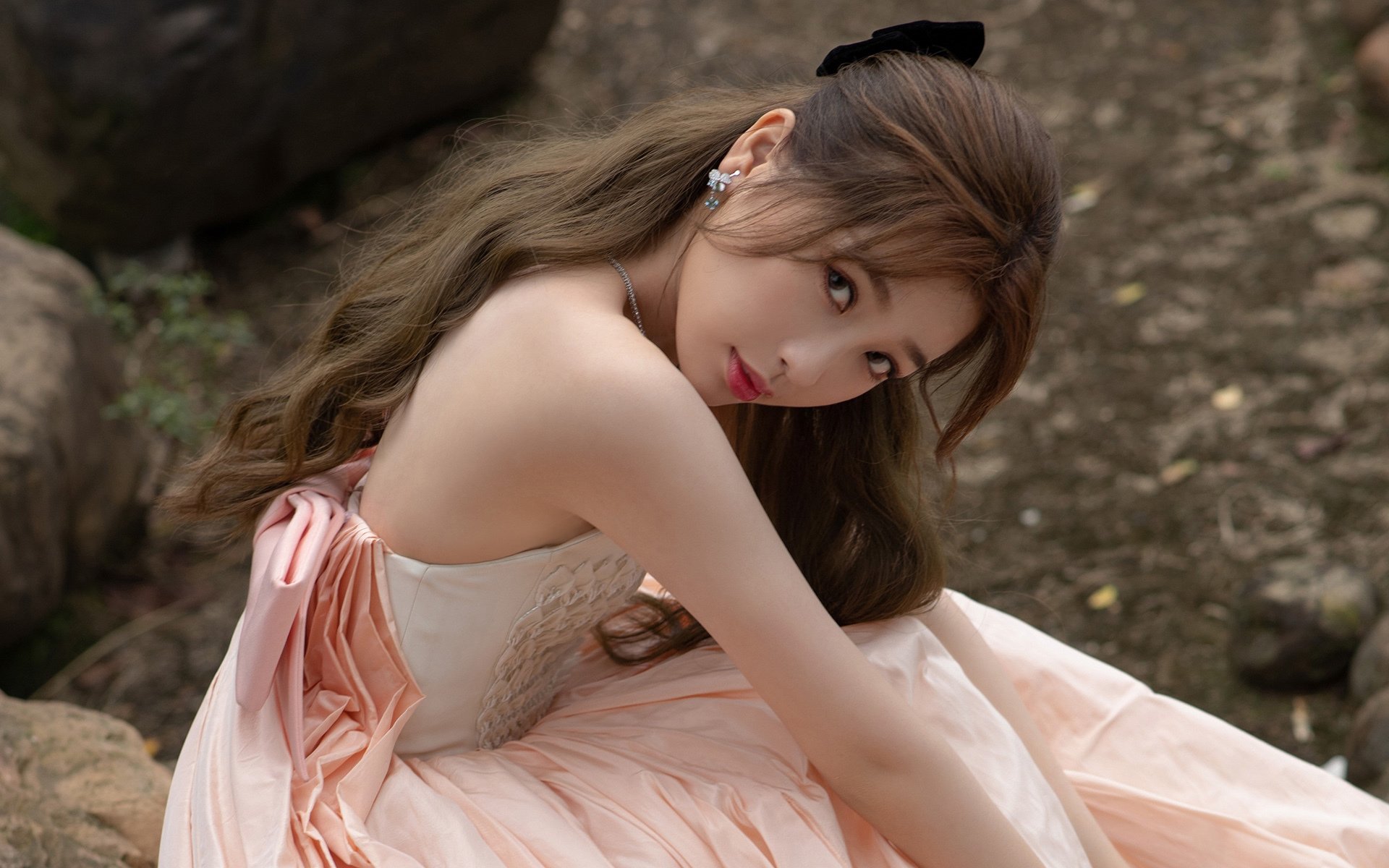 联赛球员穿戴设备检测训练数据辅助科学备战与伤病预警,如何得知球赛球员穿什么衣服